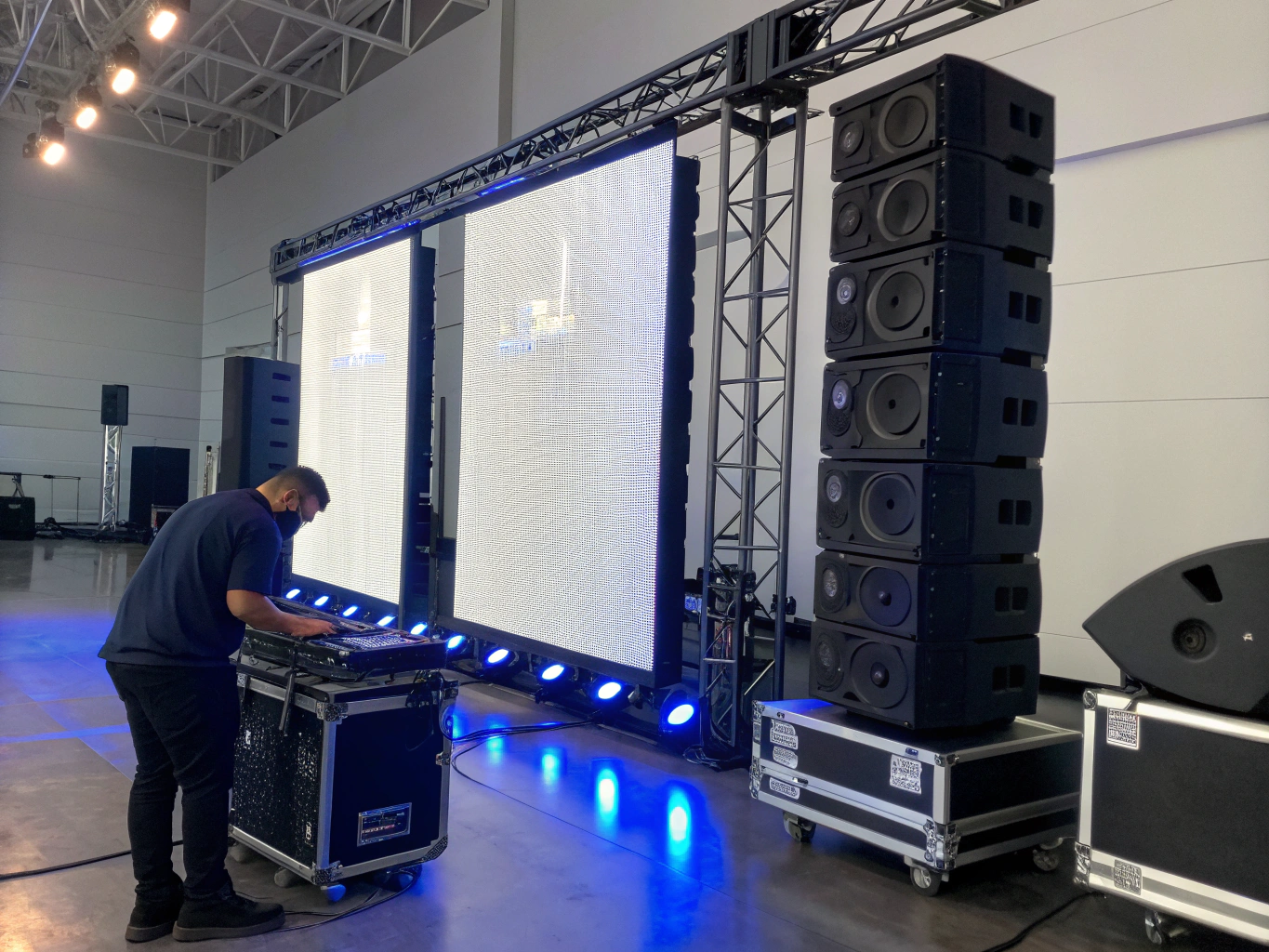 Audio-visual and stage equipment